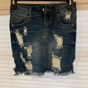 US 24 Forever 21 Medium Washed Ripped Jean Skirt
